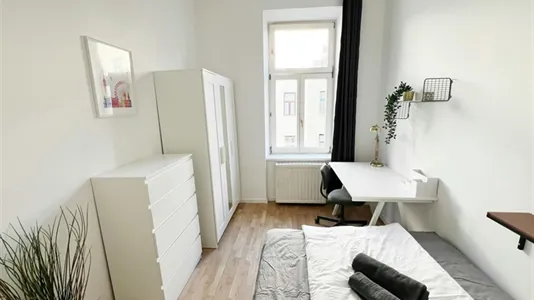 Rooms in Vienna Favoriten - photo 4