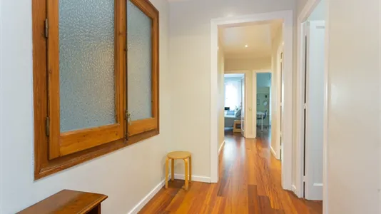 Rooms in Barcelona Eixample - photo 10