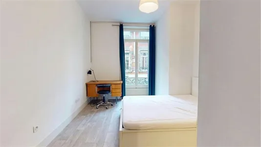 Apartments in Saint-Étienne - photo 9