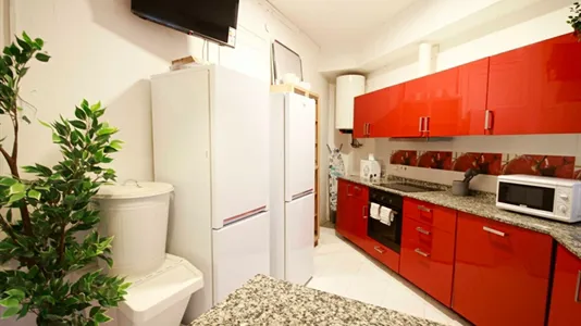 Rooms in Barcelona Eixample - photo 5