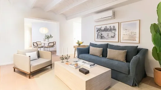 Apartments in Barcelona Ciutat Vella - photo 2