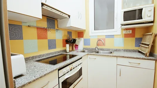 Rooms in Barcelona Eixample - photo 9