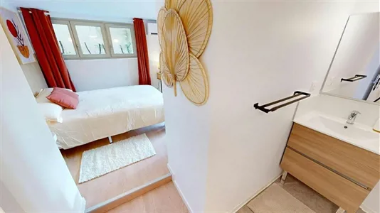 Rooms in Lyon - photo 2