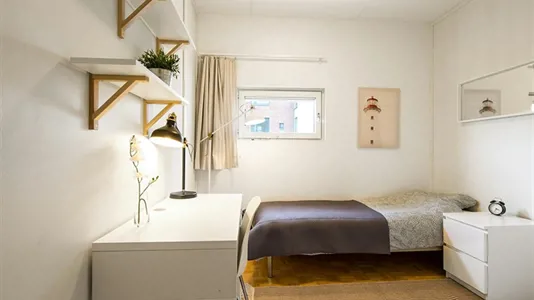 Rooms in Helsinki Läntinen - photo 1