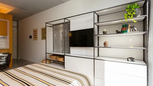 Apartments in Barcelona Eixample - photo 5