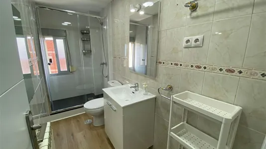 Rooms in Madrid Puente de Vallecas - photo 9
