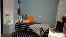 Room for rent, Brescia, Lombardia, &lt;span class=&quot;blurred street&quot; onclick=&quot;ProcessAdRequest(13784850)&quot;&gt;&lt;span class=&quot;hint&quot;&gt;See streetname&lt;/span&gt;[xxxxxxxxxxxxx]&lt;/span&gt;