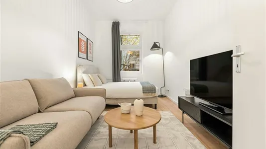 Apartments in Berlin Mitte - photo 1