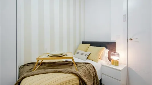 Rooms in Madrid Chamberí - photo 2