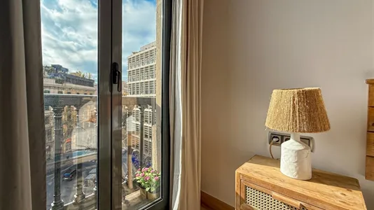 Rooms in Barcelona Eixample - photo 4