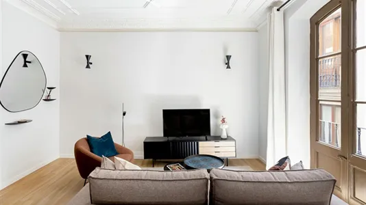 Apartments in Barcelona Ciutat Vella - photo 9