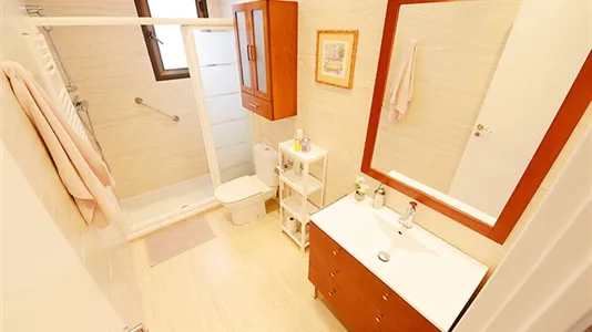 Rooms in Bilbao - photo 9