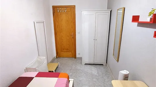 Rooms in Madrid Salamanca - photo 8
