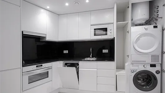 Apartments in Barcelona Eixample - photo 4