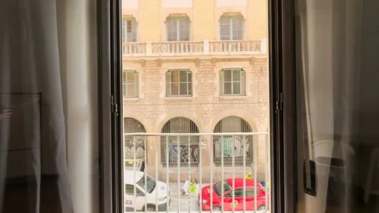 Rooms in Barcelona Ciutat Vella - photo 5