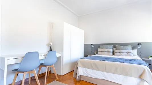 Rooms in Barcelona Eixample - photo 4