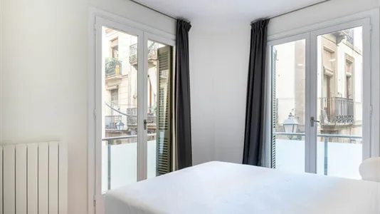 Apartments in Barcelona Ciutat Vella - photo 10