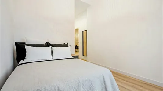Rooms in Barcelona Eixample - photo 4