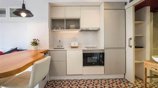 Apartments in Barcelona Ciutat Vella - photo 6