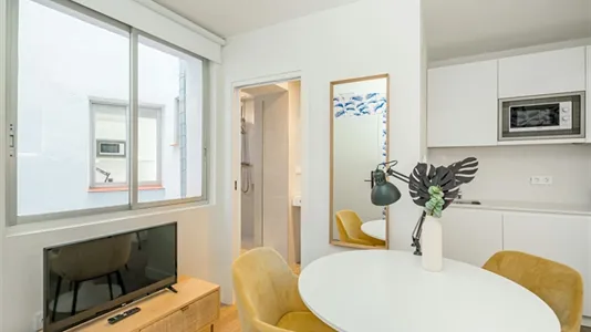 Rooms in Málaga - photo 4