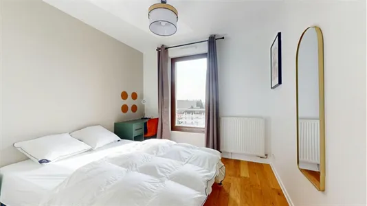 Rooms in Saint-Denis - photo 9