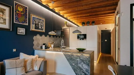 Apartments in Barcelona Eixample - photo 3