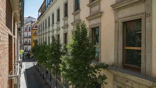 Rooms in Madrid Centro - photo 1
