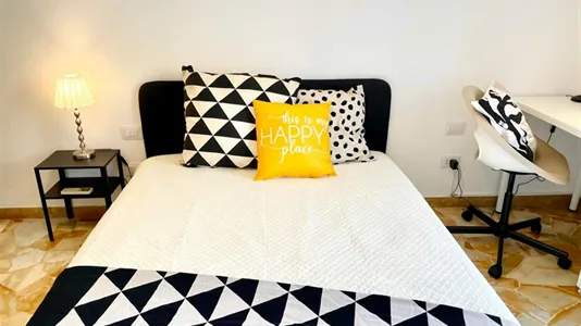 Rooms in Florence - photo 9