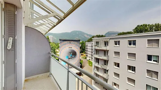 Apartments in Grenoble - photo 2