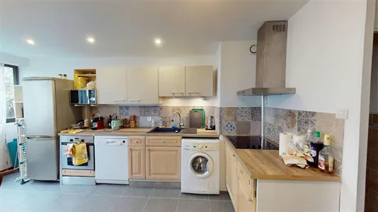 Rooms in Grenoble - photo 5