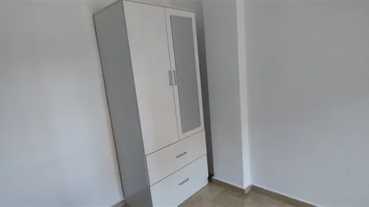 Rooms in Córdoba - photo 4