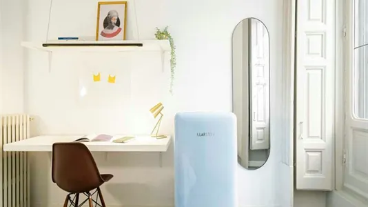 Rooms in Madrid Centro - photo 8