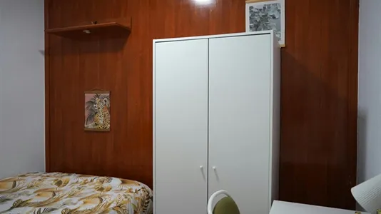 Rooms in Madrid Centro - photo 7