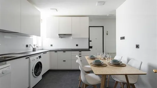 Rooms in Madrid Retiro - photo 10