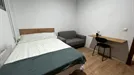 Room for rent, Madrid Retiro, Madrid, &lt;span class=&quot;blurred street&quot; onclick=&quot;ProcessAdRequest(9263964)&quot;&gt;&lt;span class=&quot;hint&quot;&gt;See streetname&lt;/span&gt;[xxxxxxxxxxxxx]&lt;/span&gt;