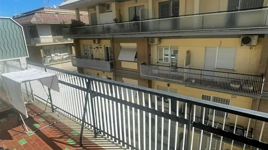 Rooms in Roma Municipio XIV – Monte Mario - photo 5