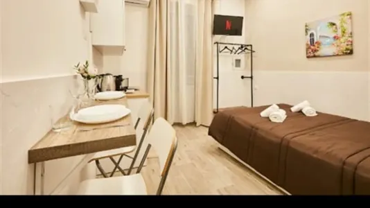 Apartments in Napoli Municipalità 4 - photo 1