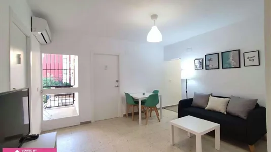 Rooms in Granada - photo 7