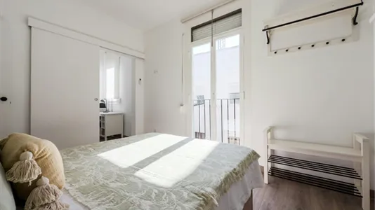 Apartments in Barcelona Ciutat Vella - photo 8