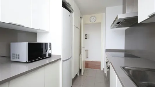 Apartments in El Encinar de los Reyes - photo 8