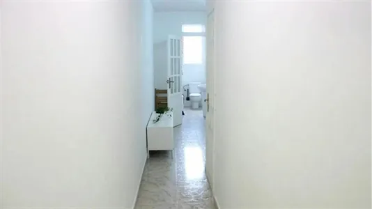 Rooms in Barcelona Sants-Montjuïc - photo 6