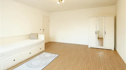 Rooms in Munich Milbertshofen-Am Hart - photo 2