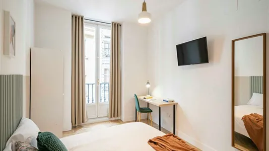 Rooms in Madrid Centro - photo 7