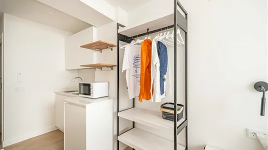 Rooms in Málaga - photo 6