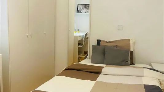 Rooms in Madrid Chamartín - photo 9