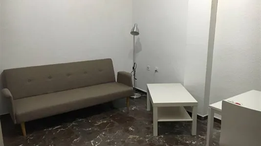 Rooms in Granada - photo 6