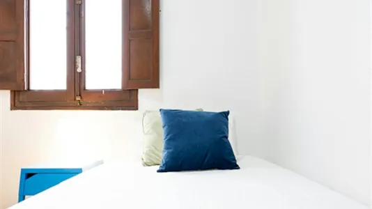 Rooms in Madrid Centro - photo 5