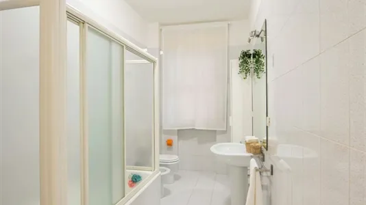 Rooms in Udine - photo 9