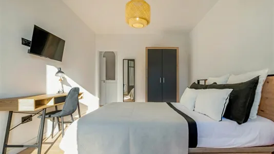 Rooms in Barcelona Eixample - photo 8