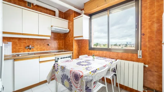 Rooms in Madrid San Blas - photo 9